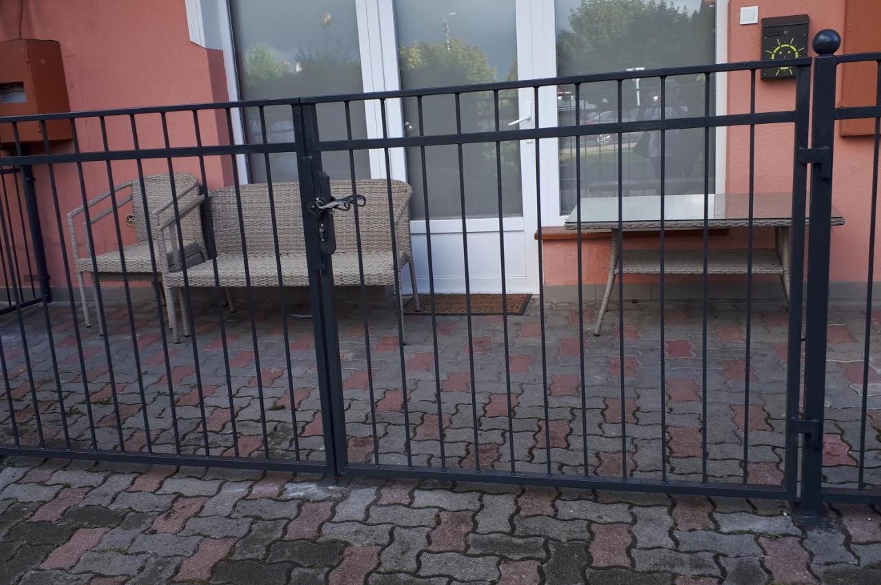 Kertvarosi Apartman II 티자우이바로스 외부 사진
