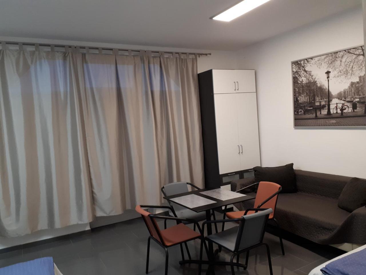 Kertvarosi Apartman II 티자우이바로스 외부 사진
