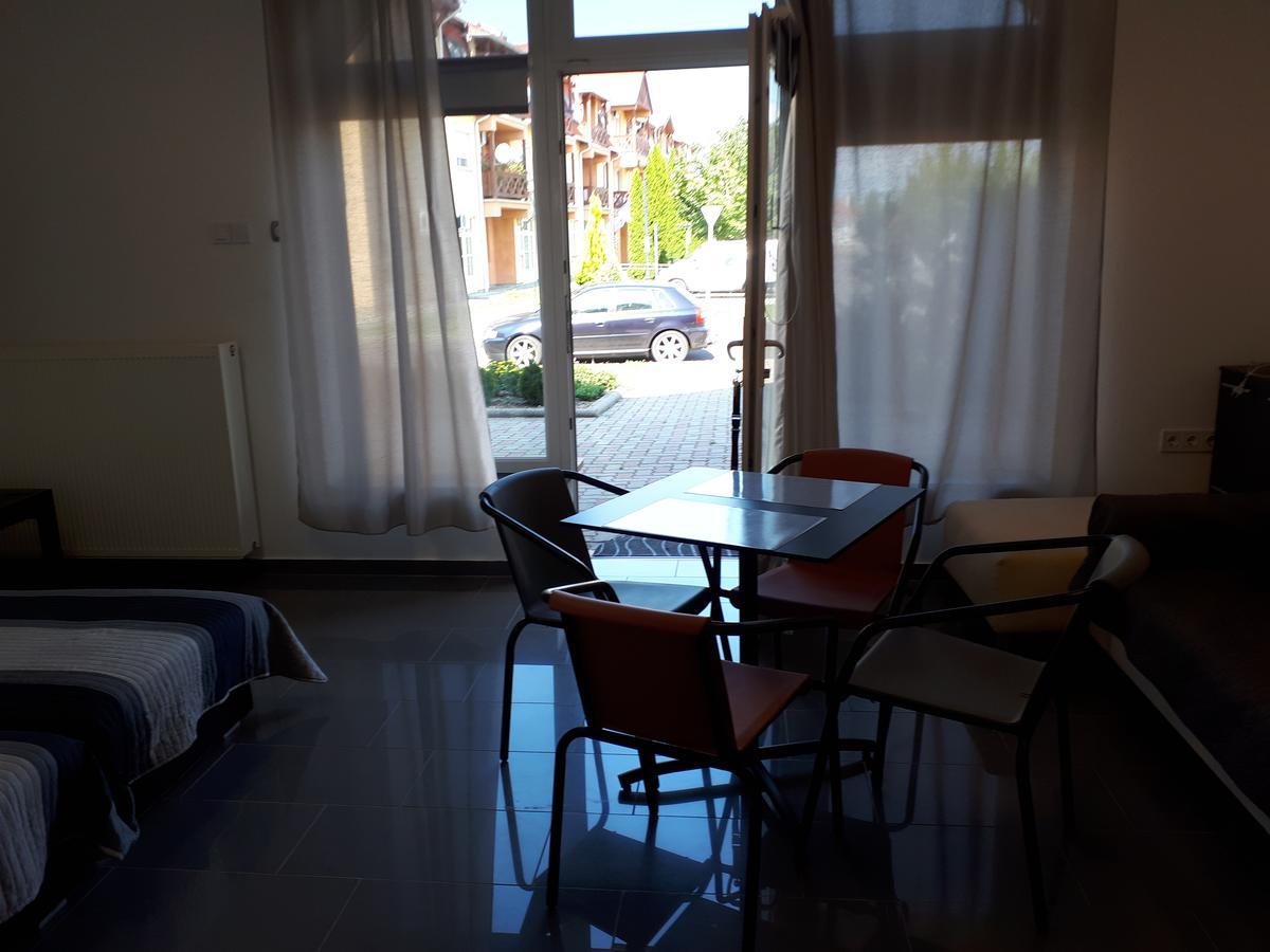 Kertvarosi Apartman II 티자우이바로스 외부 사진